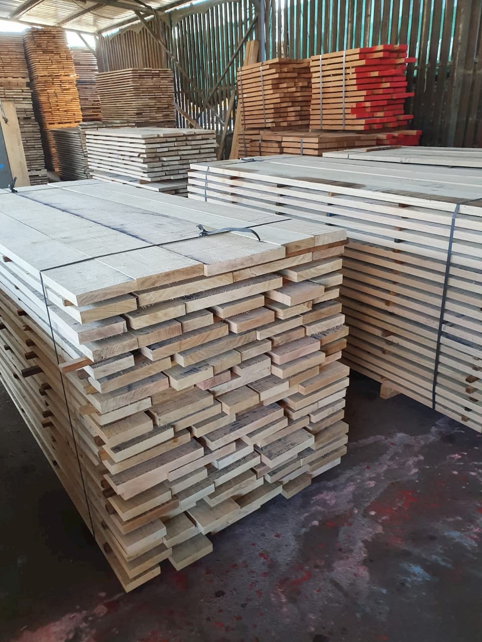 high quality European white oak timber